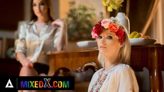 PaliTube - MIXEDX - Pervert Stepmother Amirah Adara Uses The Tiny Zazie Skymm For Her Sexual Needs