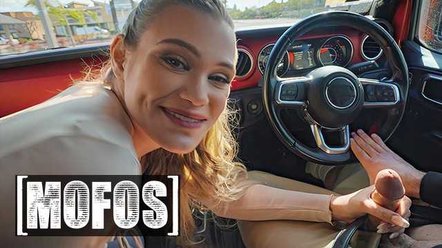 PaliTube - MOFOS - Gorgeous Chloe Rose Is So Horny He Wanted To Have Sex With Charles Dera Everywhere