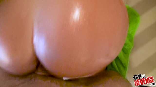 PaliTube - เซ็กส์เทปของสาวก้นใหญ่  Charli Ann กับสามีตัวเอง